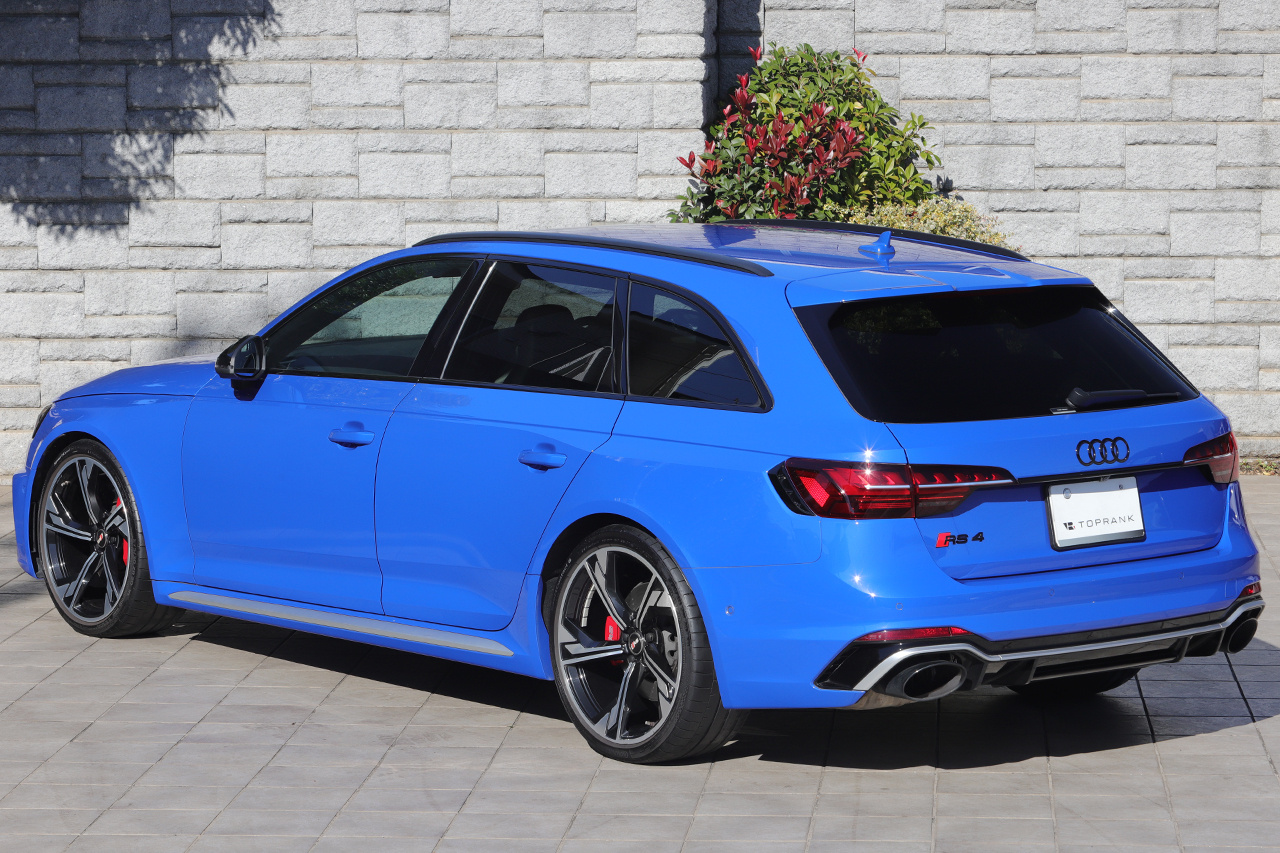 2020 Audi RS4 AVANT 