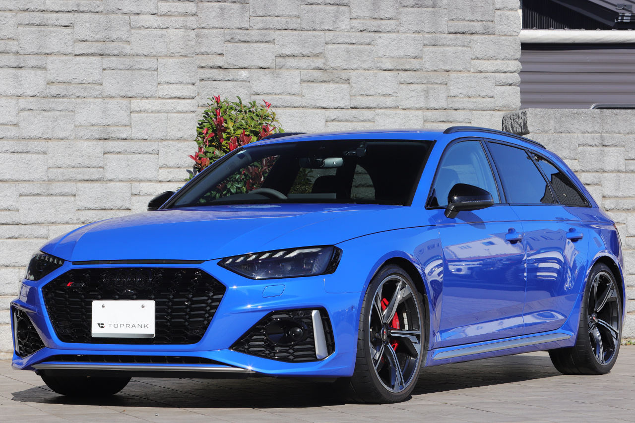 2020 Audi RS4 AVANT 