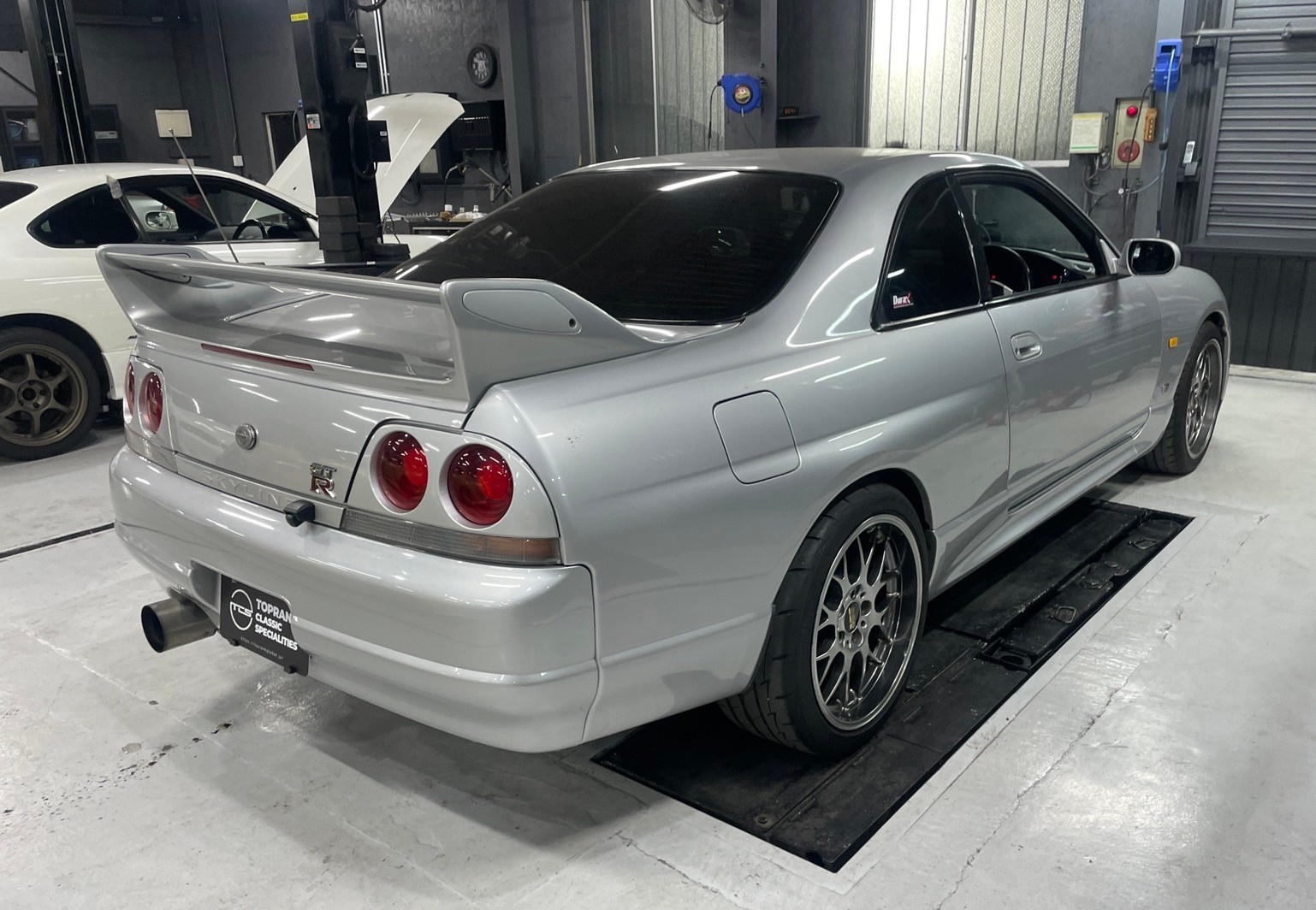 1995 Nissan SKYLINE GT-R Future inventory BCNR33 R33 Skyline GT-R