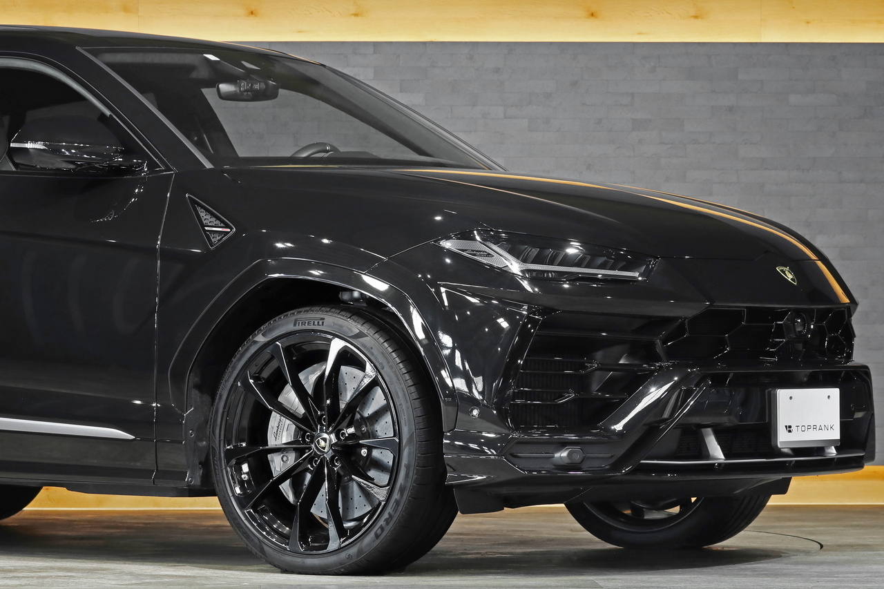 2020 Lamborghini Urus 