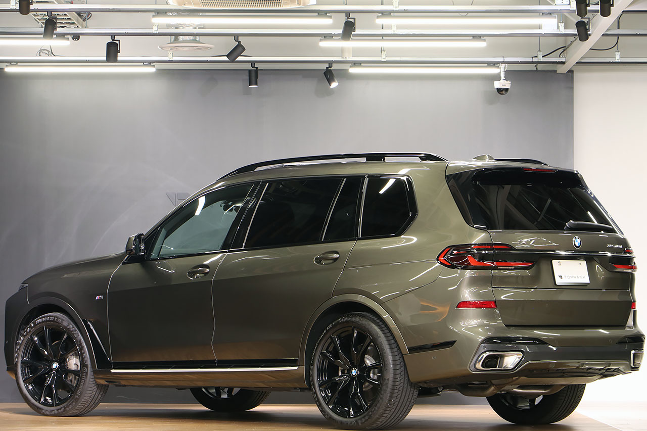 2023 BMW X7 