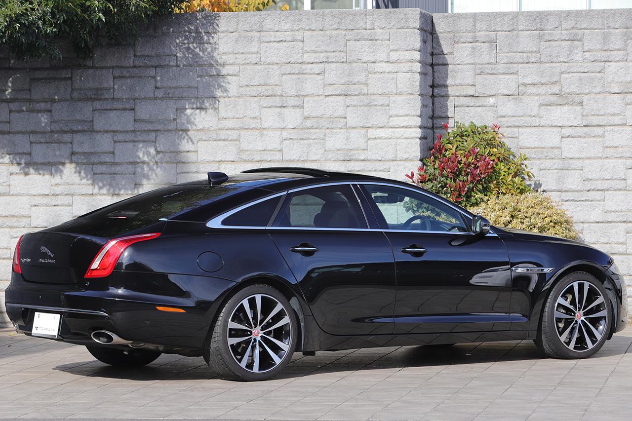 2019 Jaguar XJ null