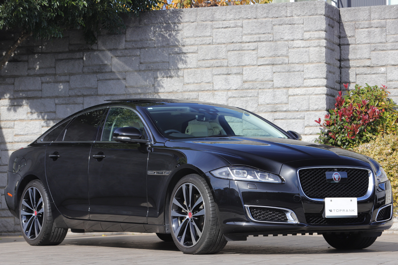 2019 Jaguar XJ null