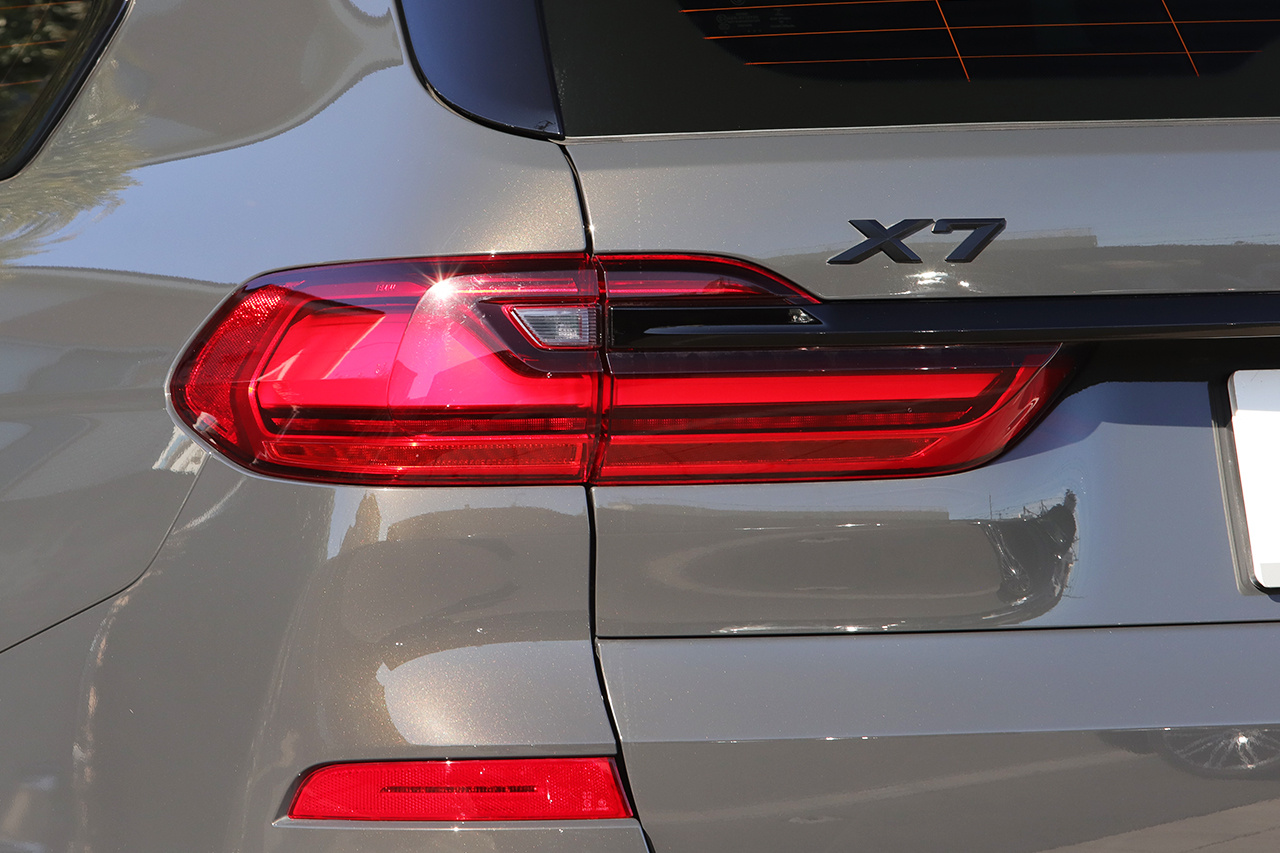 2021 BMW X7 