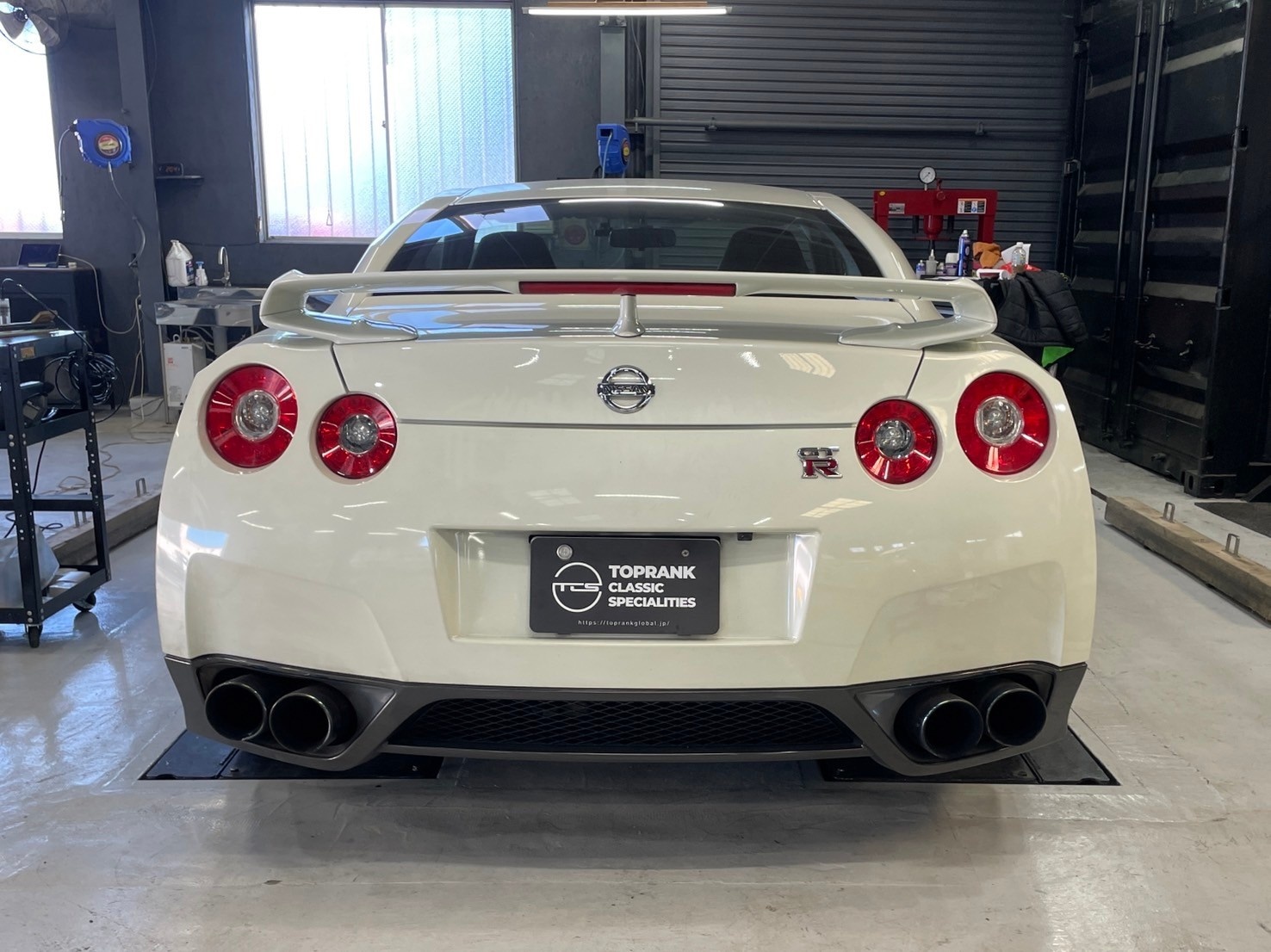 2008 Nissan GT-R R35 GT-R, HKS Intake Piping Kit, SQV Blowoff Valve,Boost Controller, Trust Catalyzer, Muffler