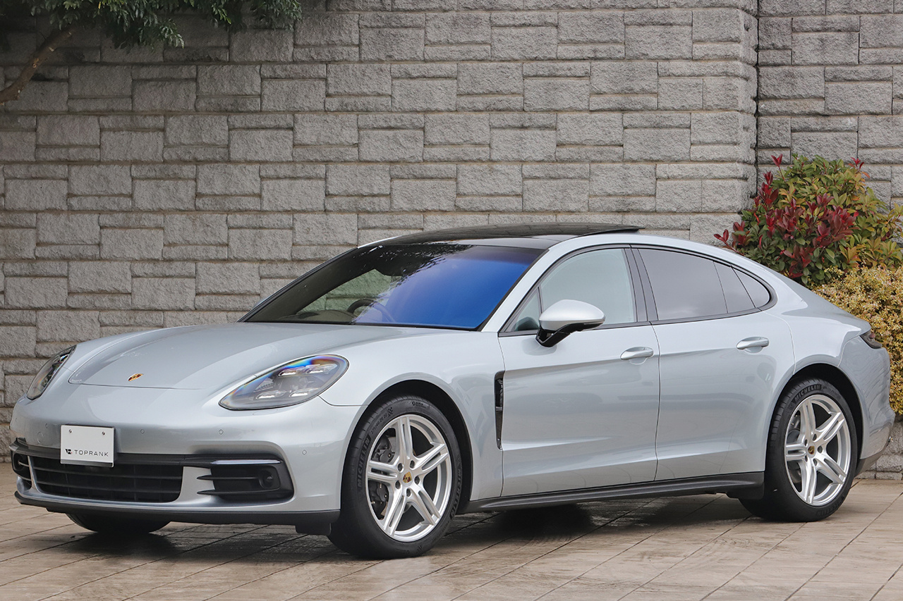 2020 Porsche PANAMERA null