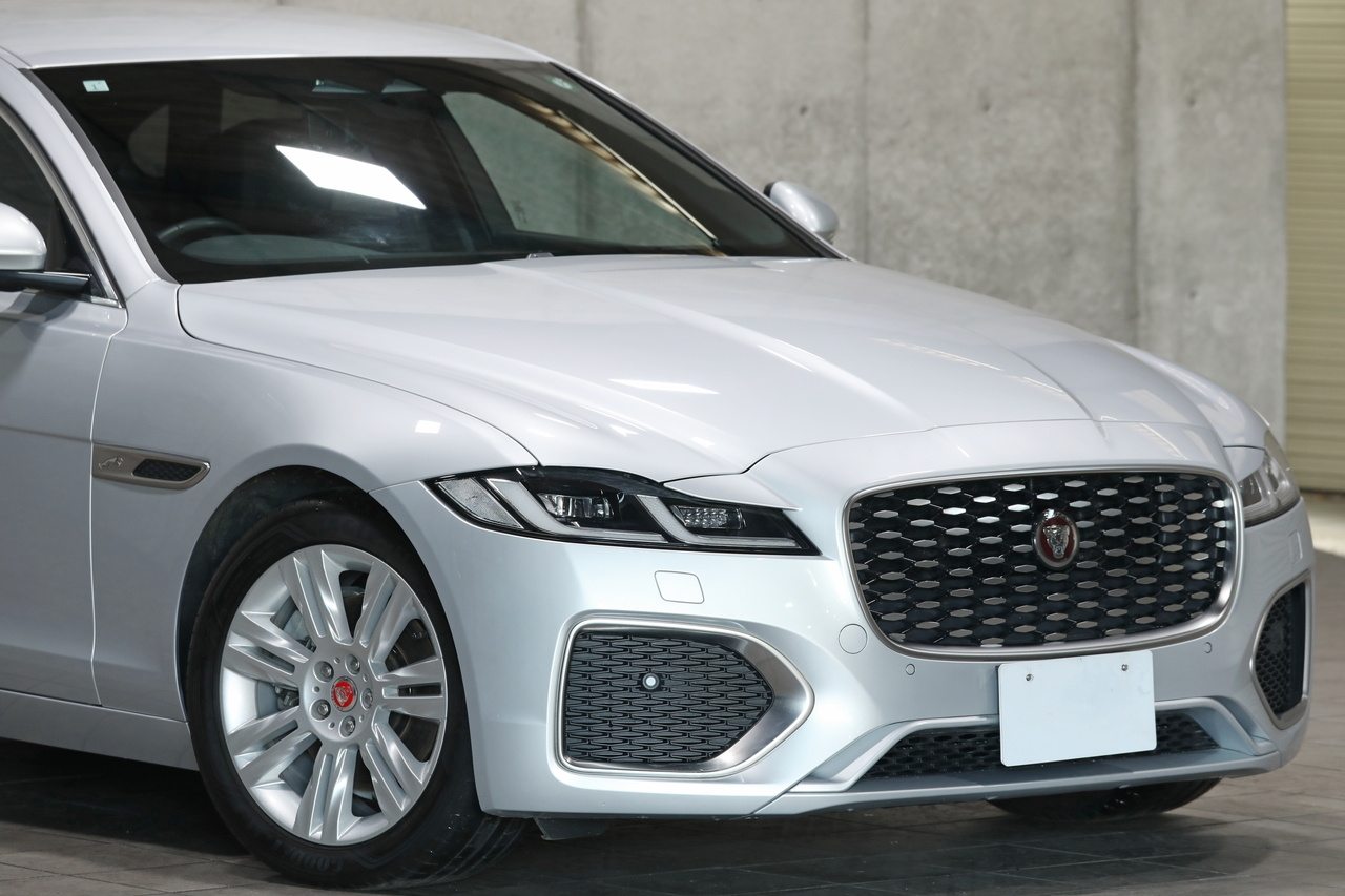 2023 Jaguar XF null