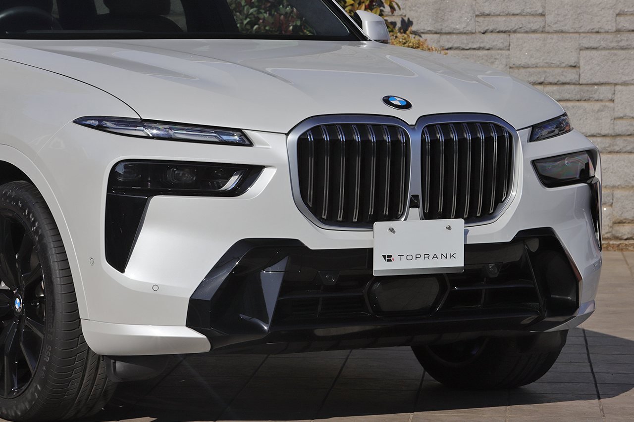 2023 BMW X7 