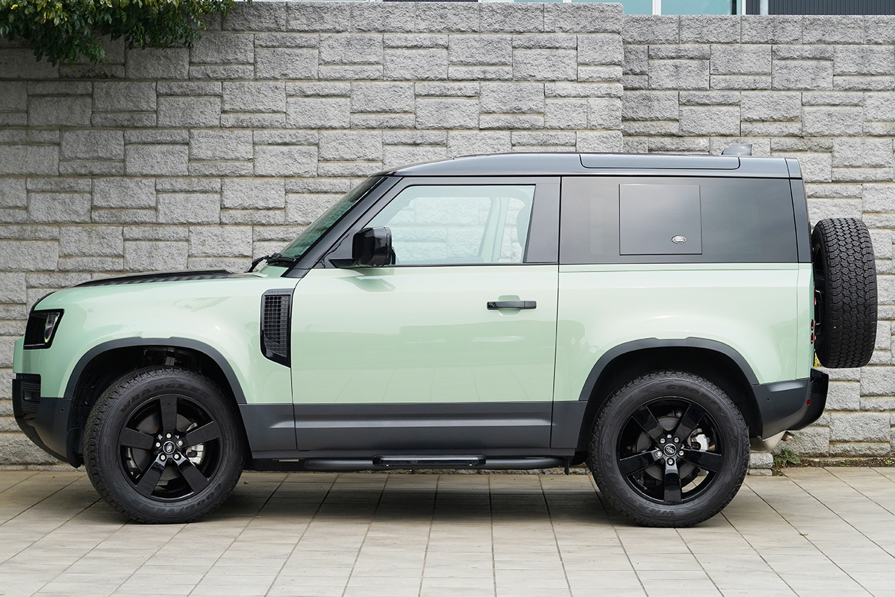 2023 Land Rover DEFENDER 