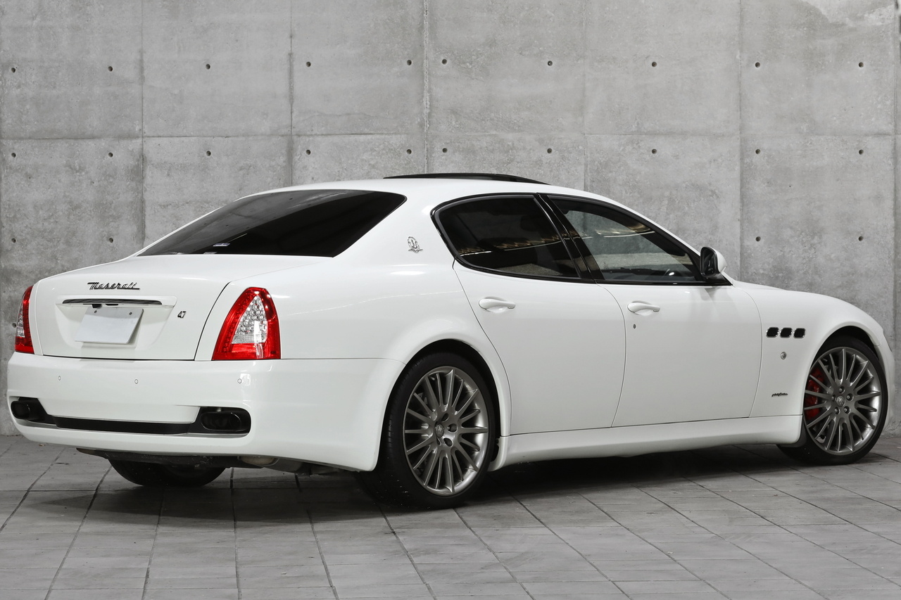 2012 Maserati QUATTROPORTE null