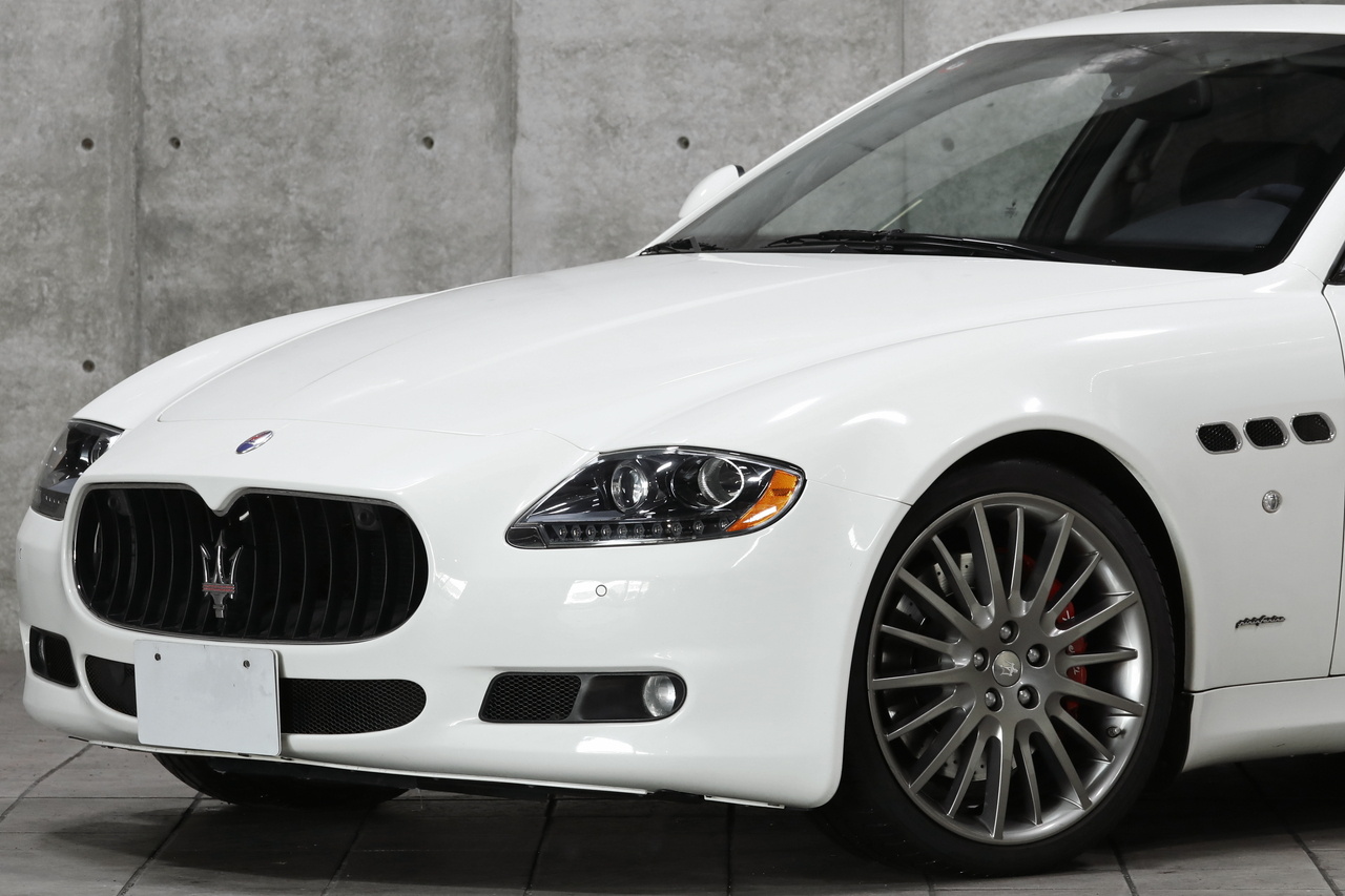 2012 Maserati QUATTROPORTE null