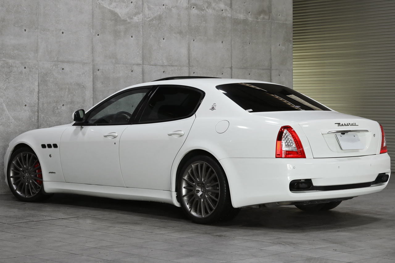 2012 Maserati QUATTROPORTE null