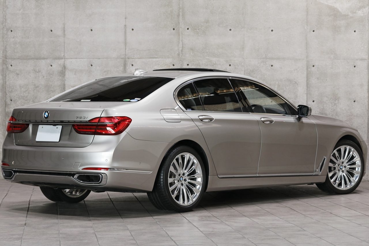 2016 BMW 7 SERIES null