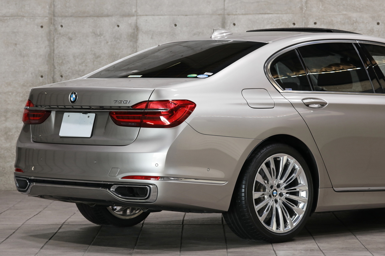 2016 BMW 7 SERIES null