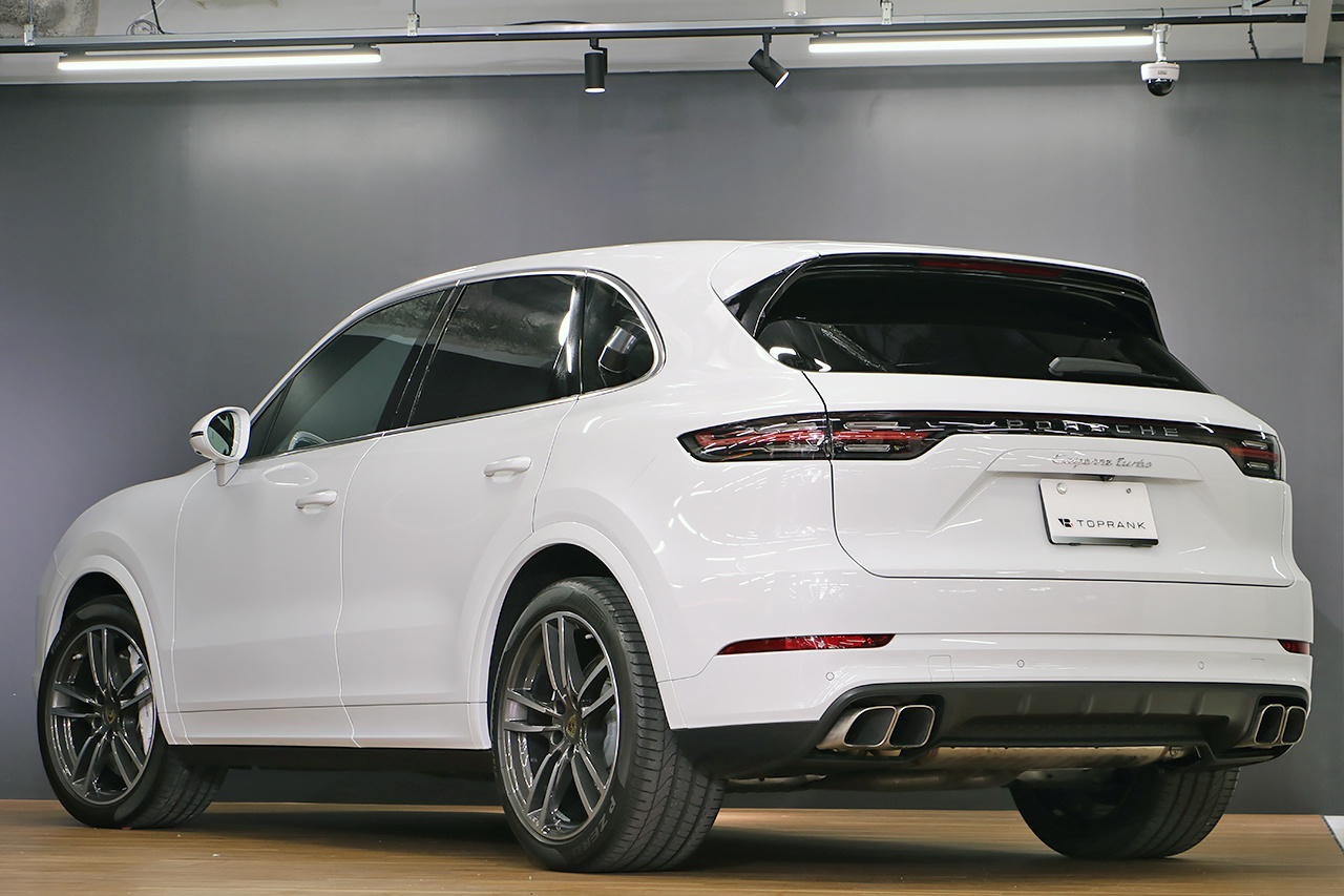 2019 Porsche CAYENNE null