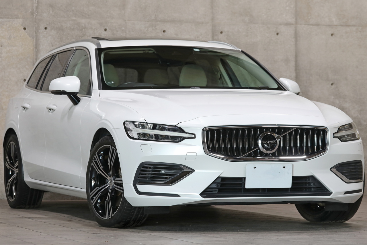 2020 Volvo V60 null