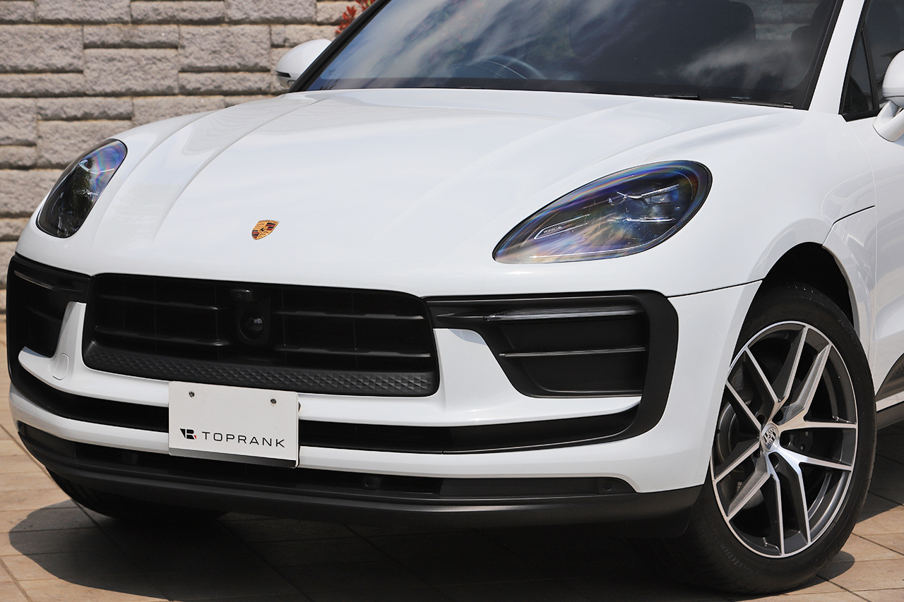 2023 Porsche MACAN null