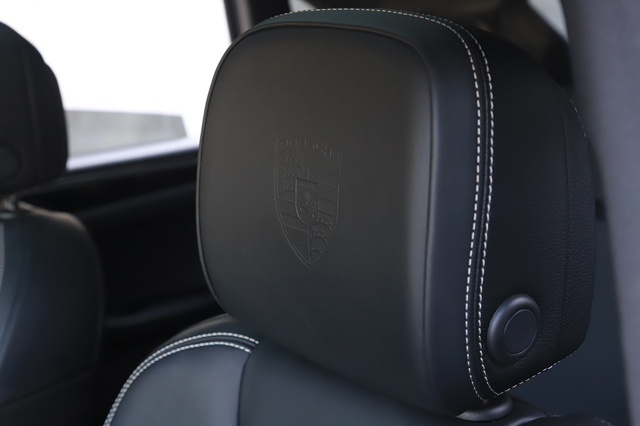 2023 Porsche MACAN null
