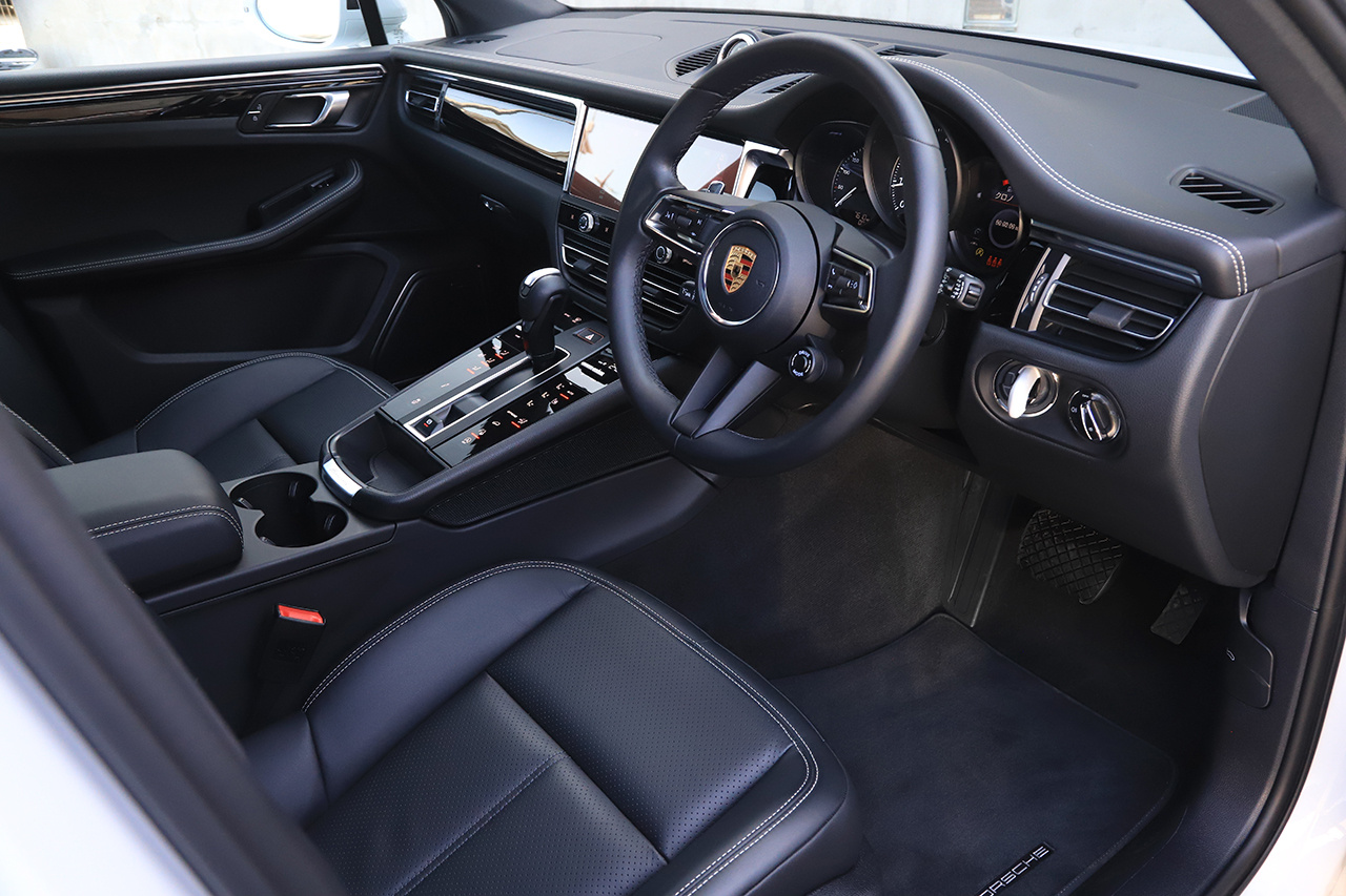 2023 Porsche MACAN null