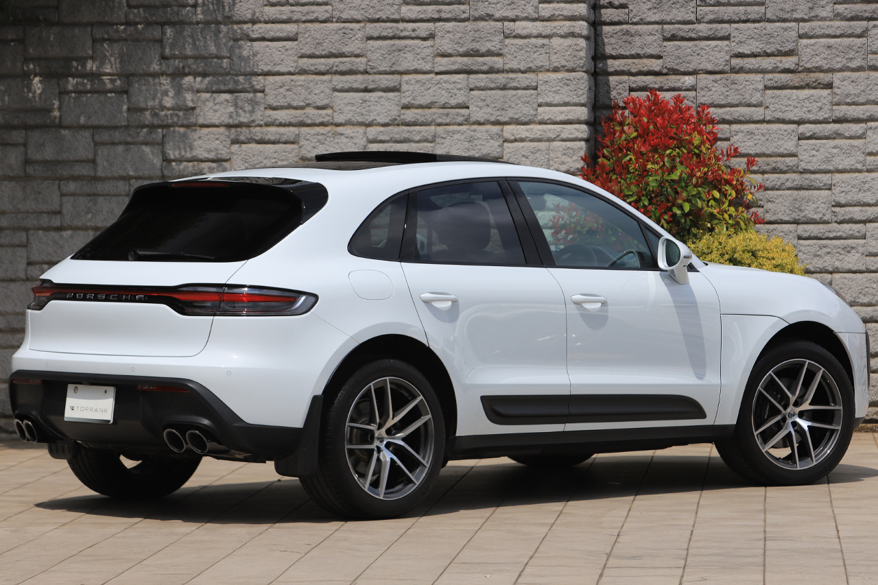 2023 Porsche MACAN null