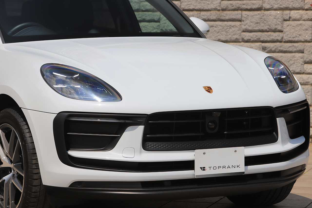 2023 Porsche MACAN null