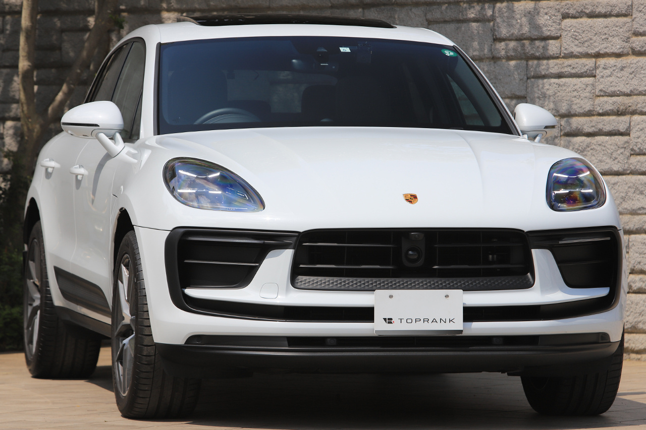 2023 Porsche MACAN null