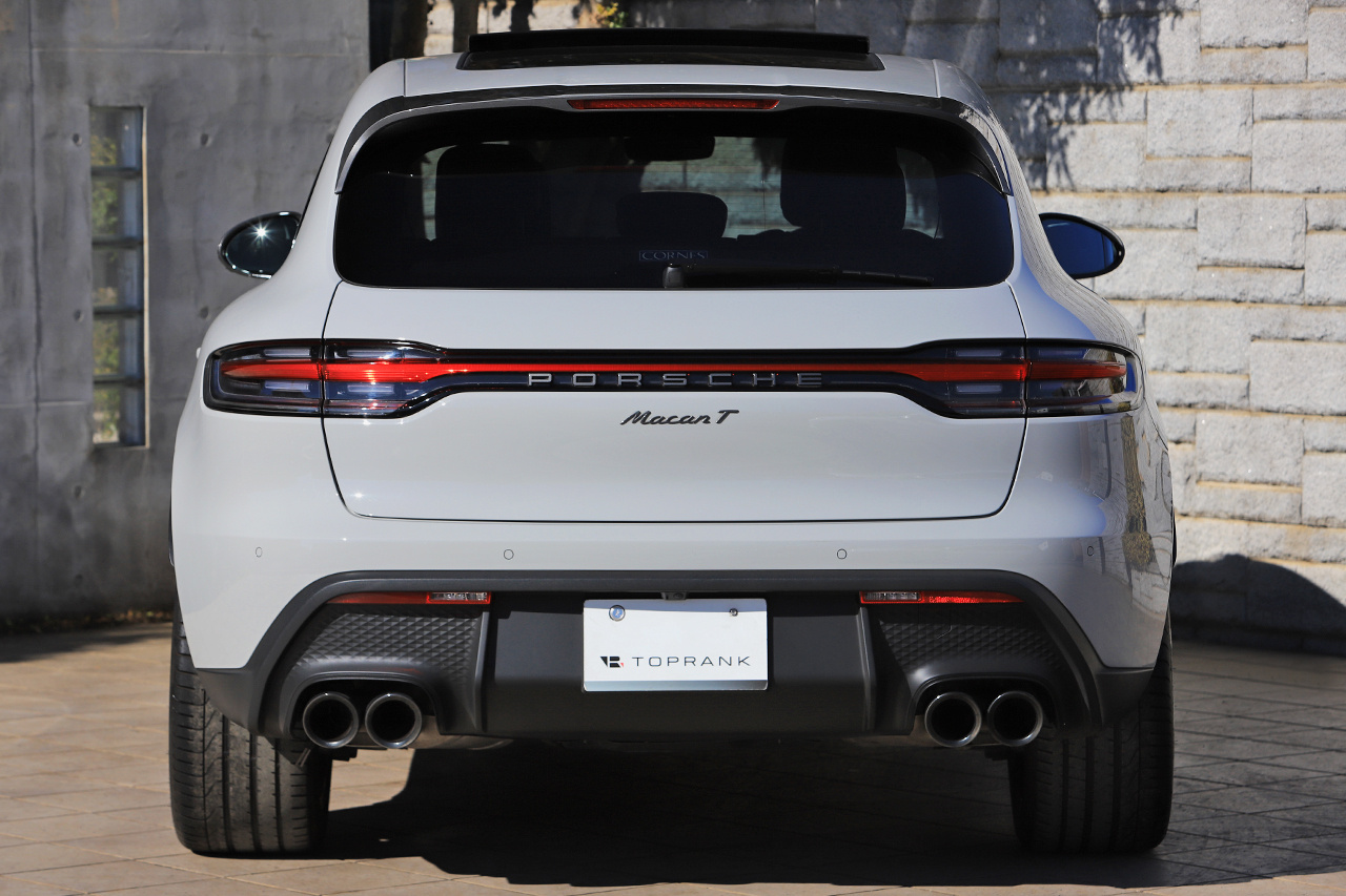 2023 Porsche MACAN 