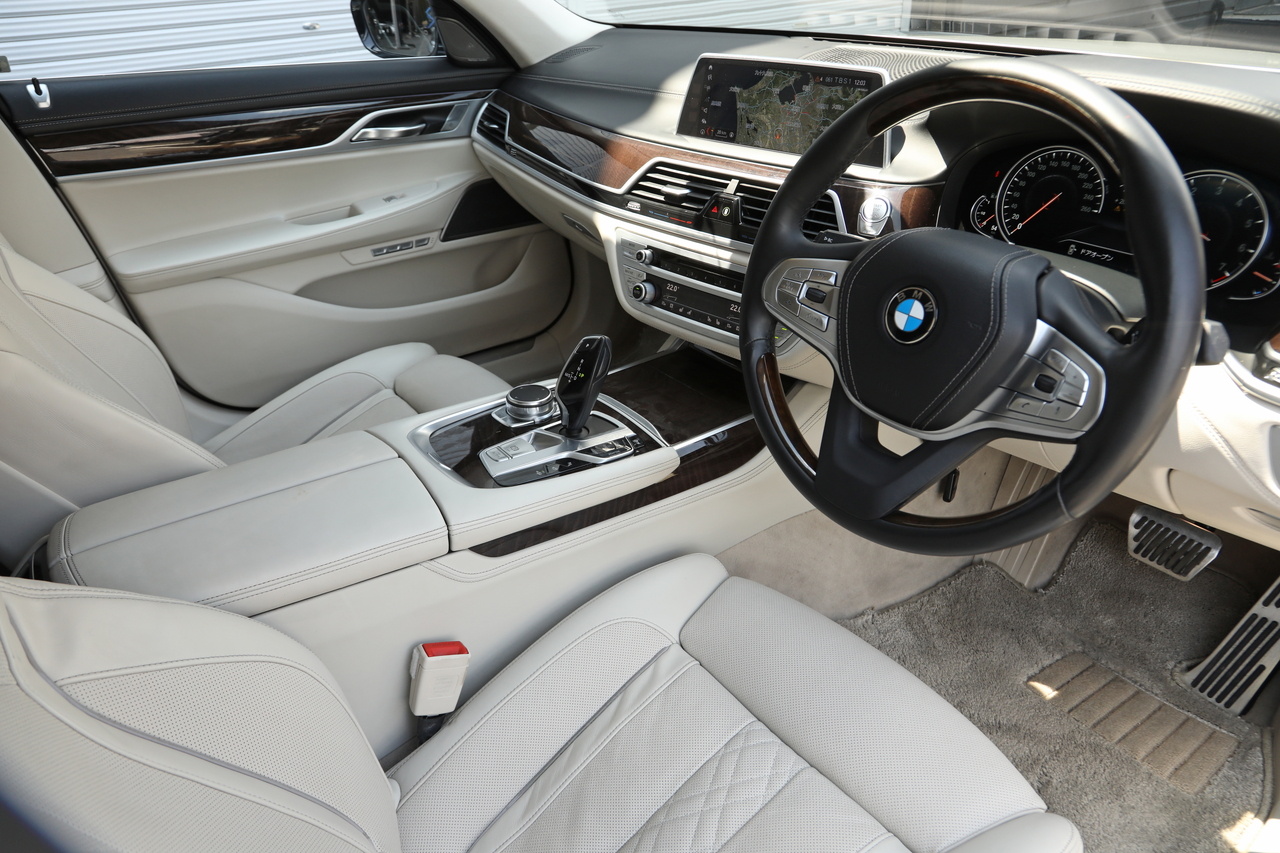 2017 BMW 7 SERIES null