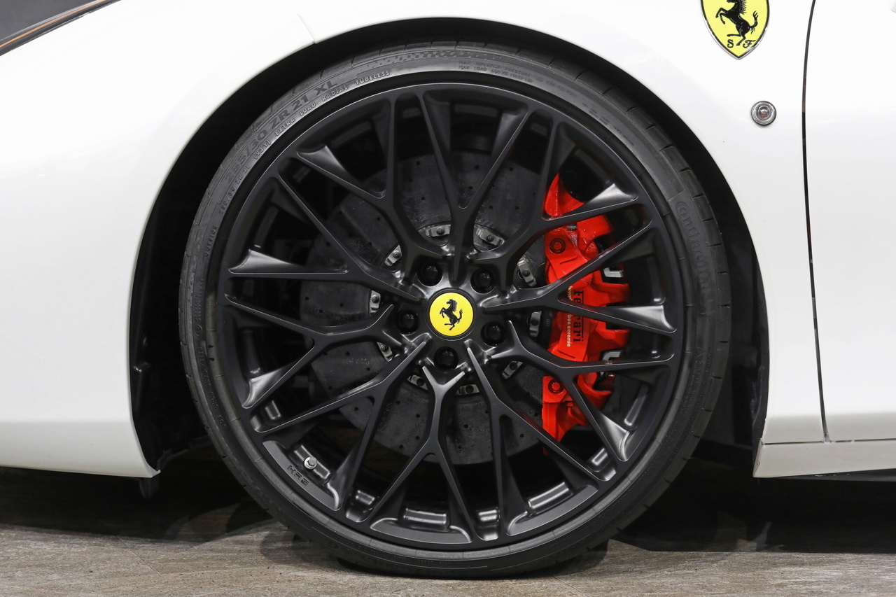 2016 Ferrari 488GTB null