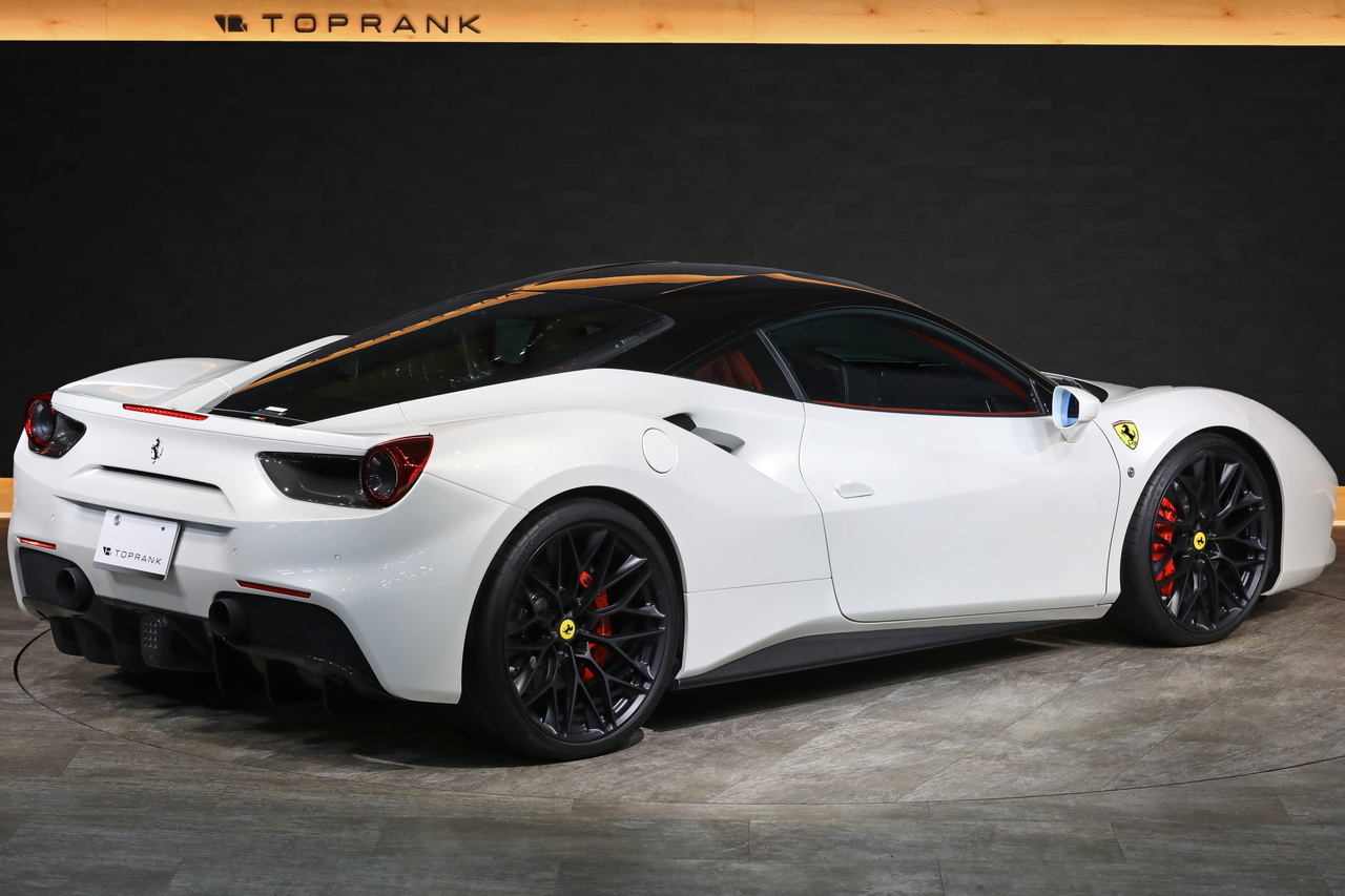 2016 Ferrari 488GTB null