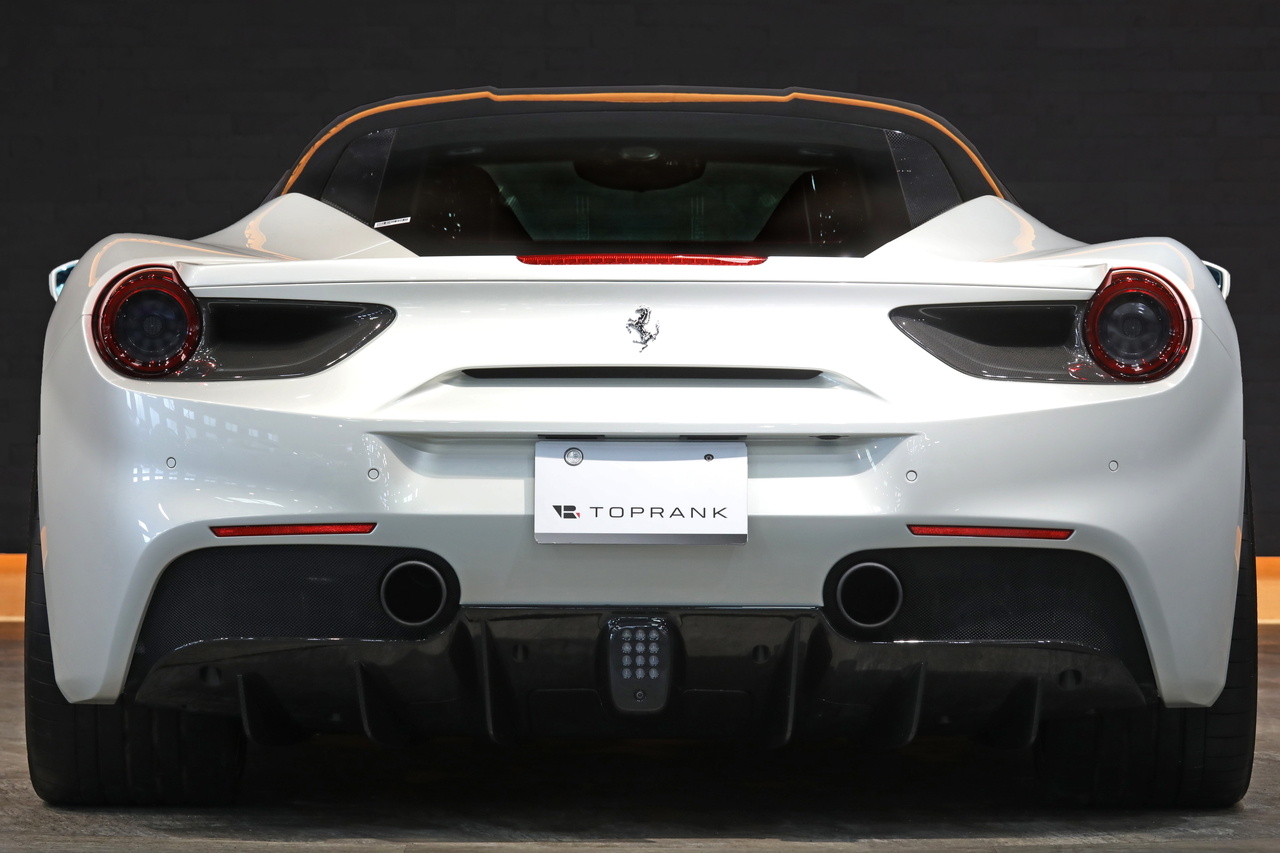 2016 Ferrari 488GTB null