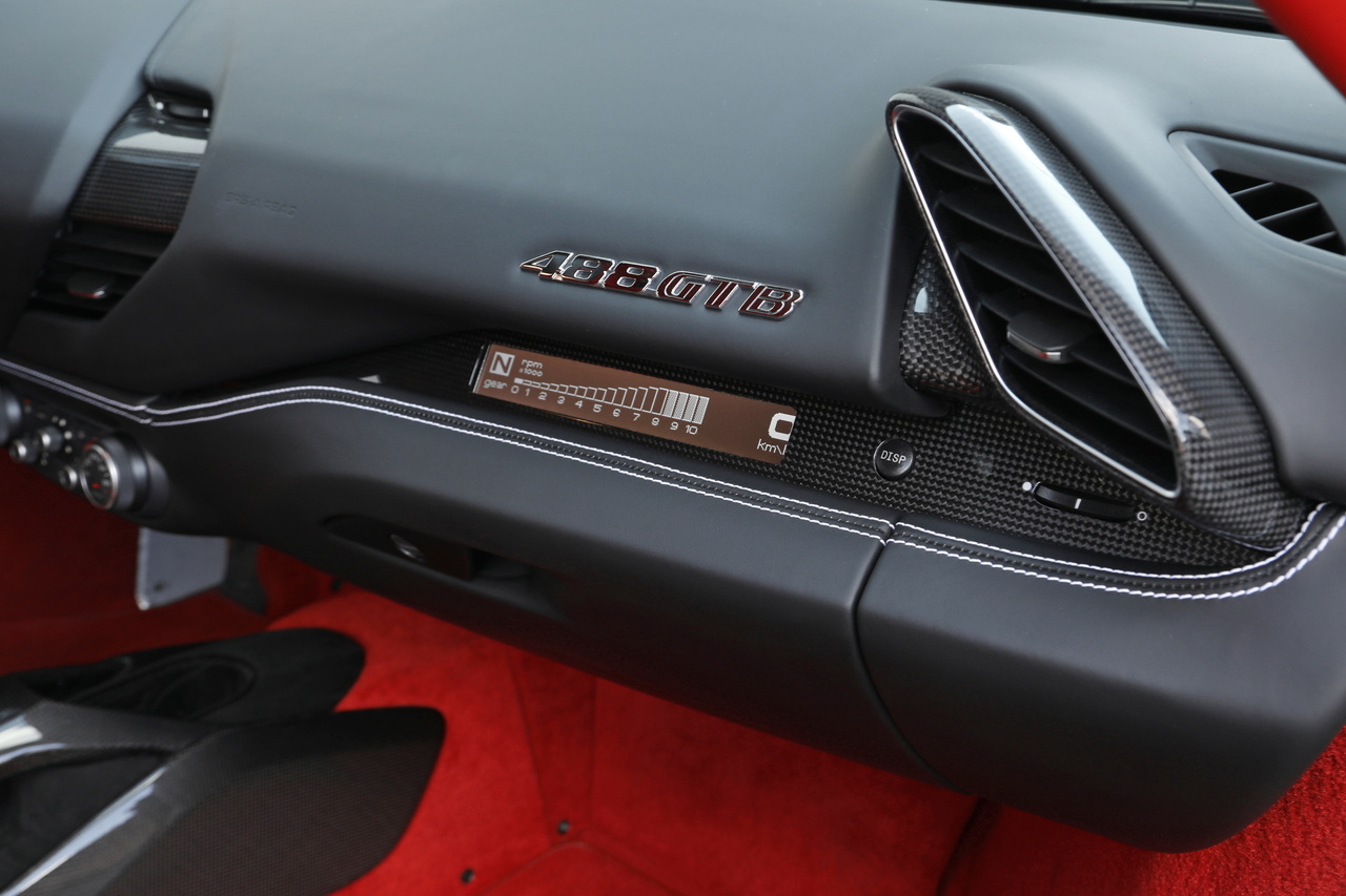 2016 Ferrari 488GTB null