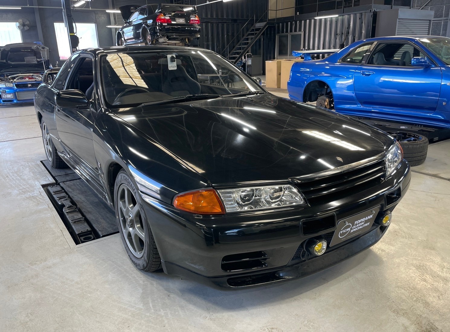 1992 Nissan SKYLINE GT-R Future inventory, ONE Owner BNR32