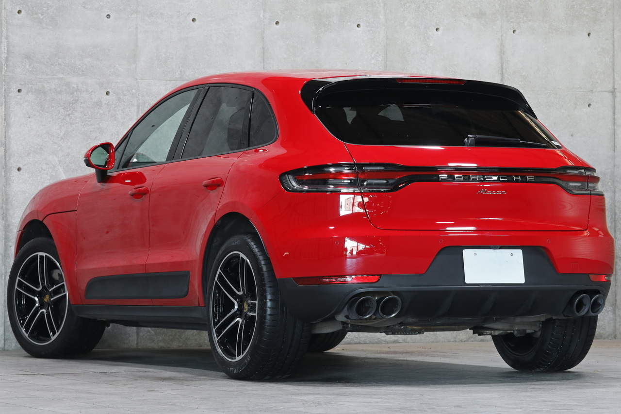 2020 Porsche MACAN null