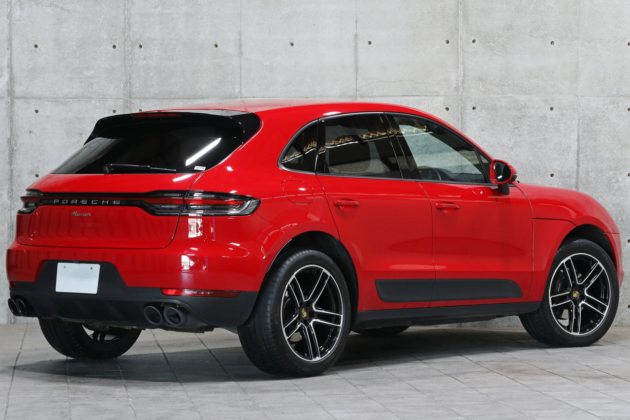 2020 Porsche MACAN null