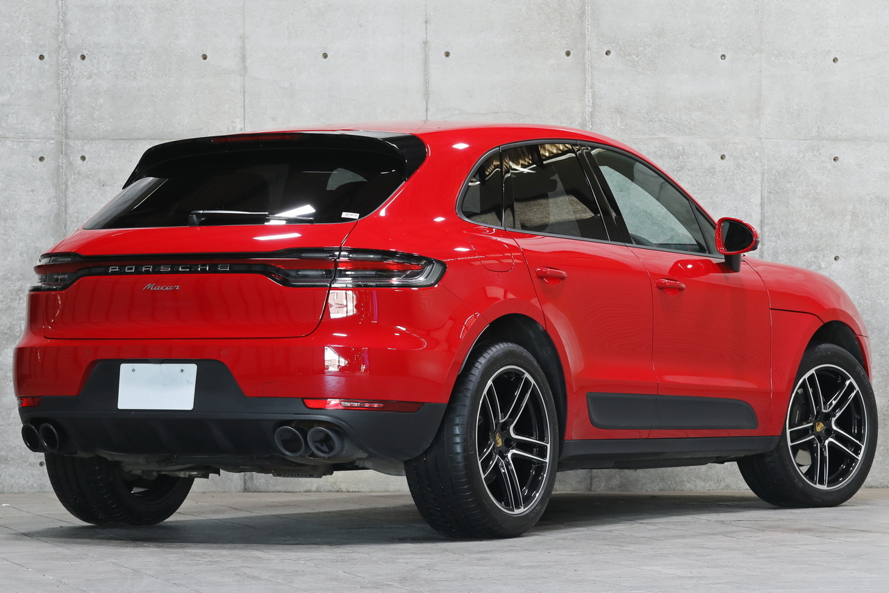 2020 Porsche MACAN null