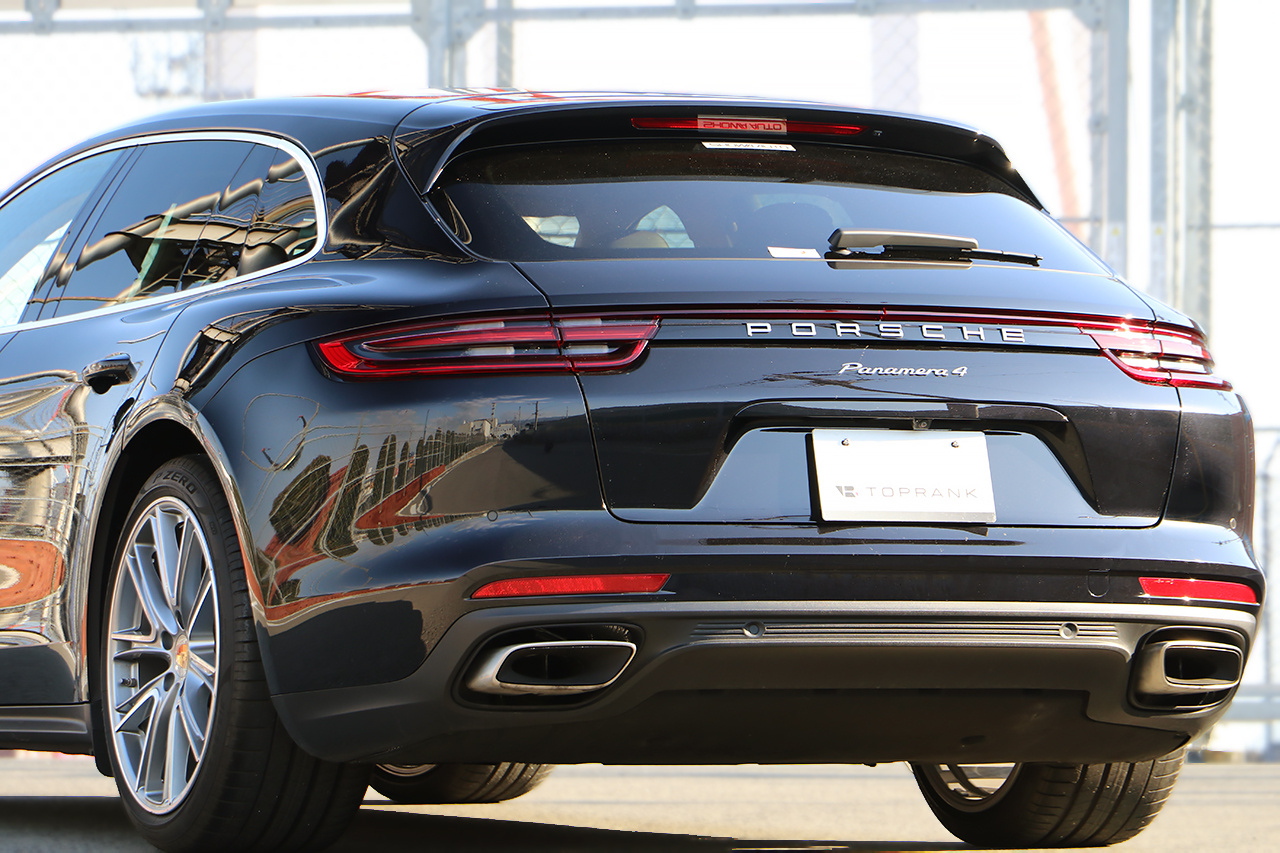 2019 Porsche PANAMERA 