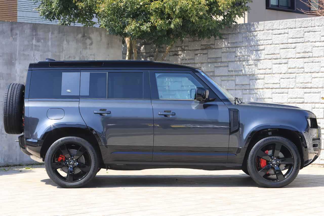 2024 Land Rover DEFENDER 