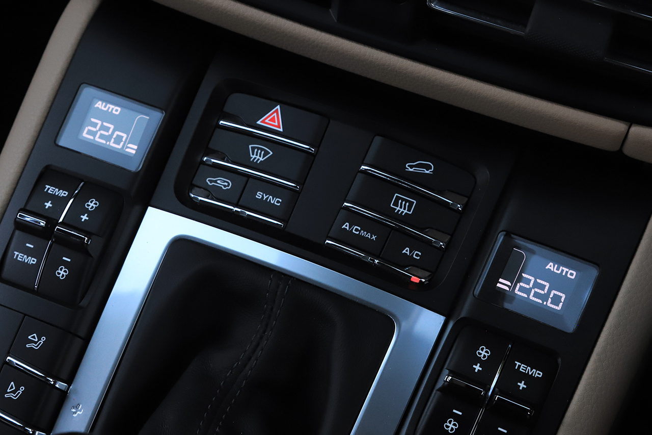 2020 Porsche MACAN 