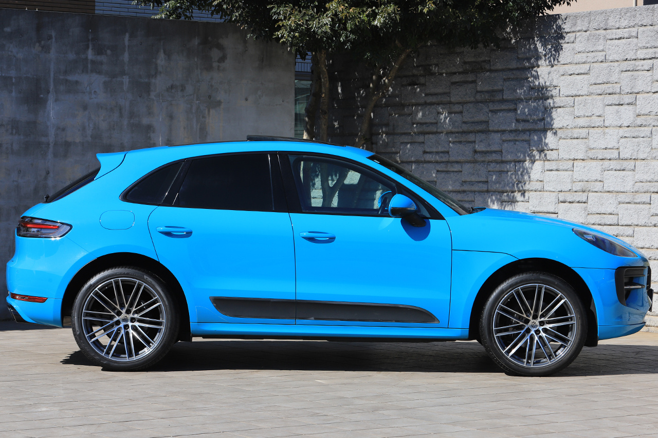 2020 Porsche MACAN 