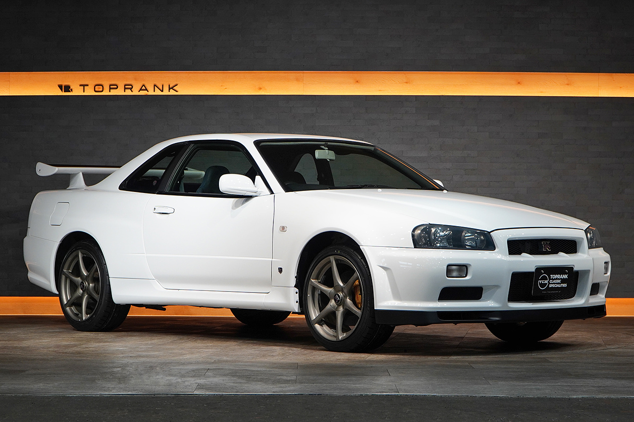 2001 Nissan SKYLINE GT-R BNR34 R34 Skyline GT-R, QM1 White, Full Stock, Verfied Low Mileage,