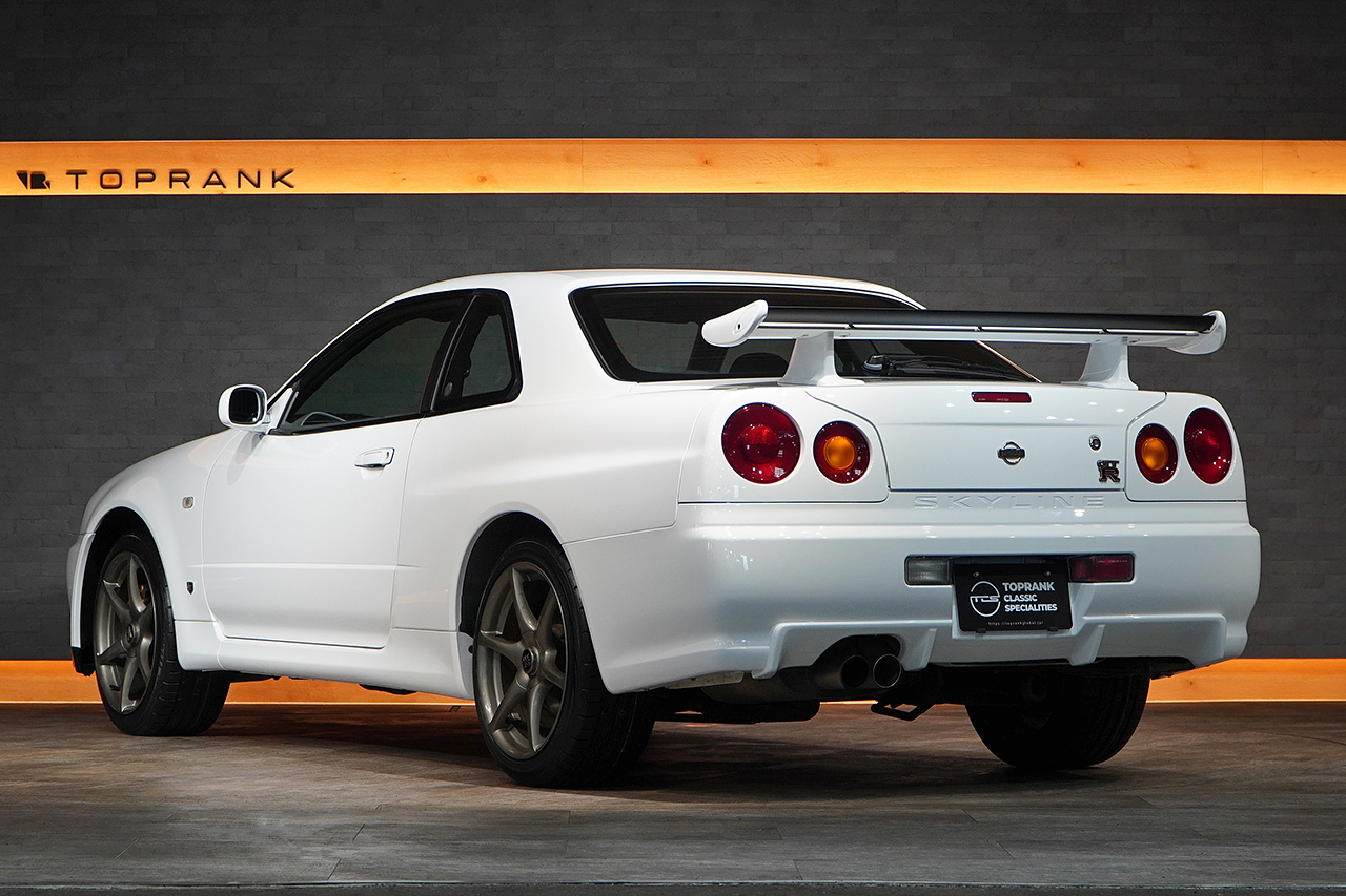 2001 Nissan SKYLINE GT-R BNR34 R34 Skyline GT-R, QM1 White, Full Stock, Verfied Low Mileage,