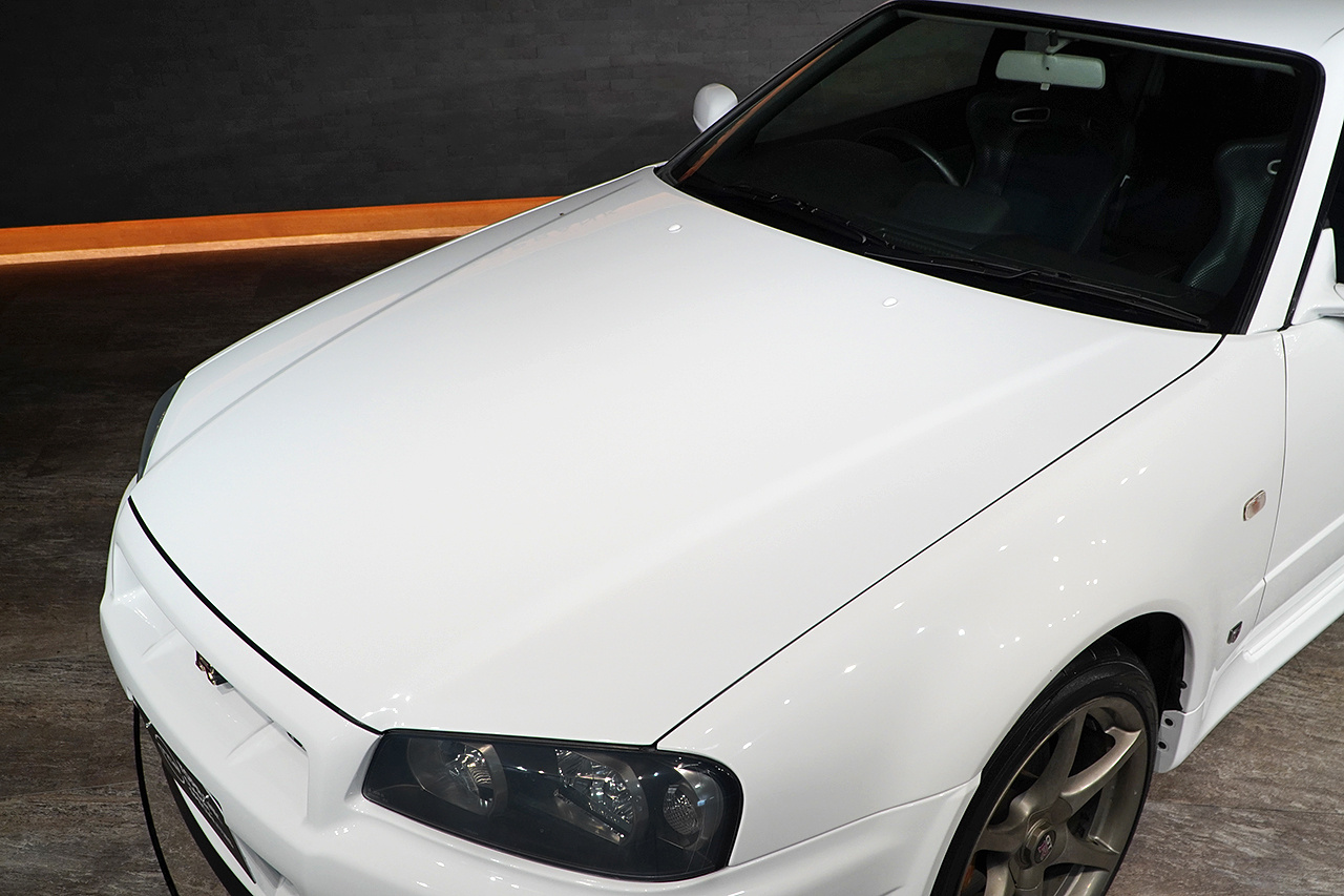 2001 Nissan SKYLINE GT-R BNR34 R34 Skyline GT-R, QM1 White, Full Stock, Verfied Low Mileage,