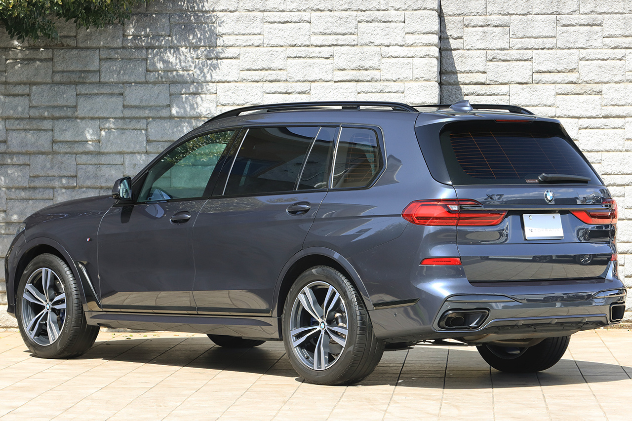 2021 BMW X7 