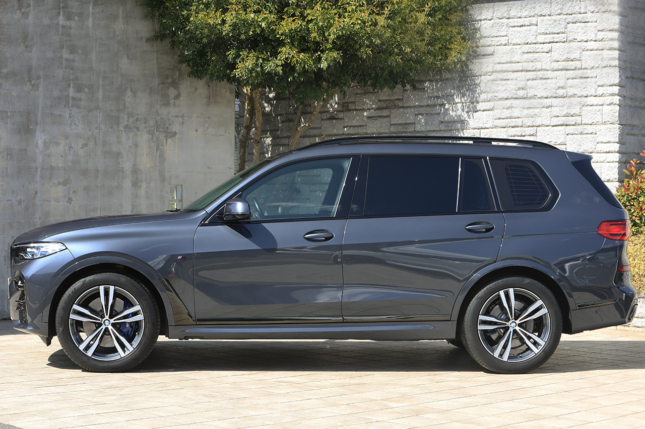 2021 BMW X7 