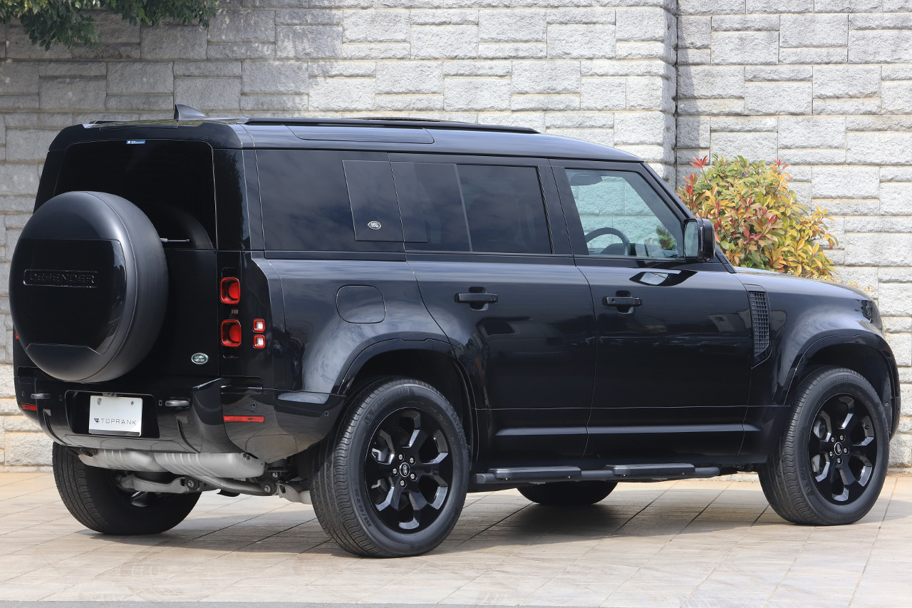 2022 Land Rover DEFENDER 