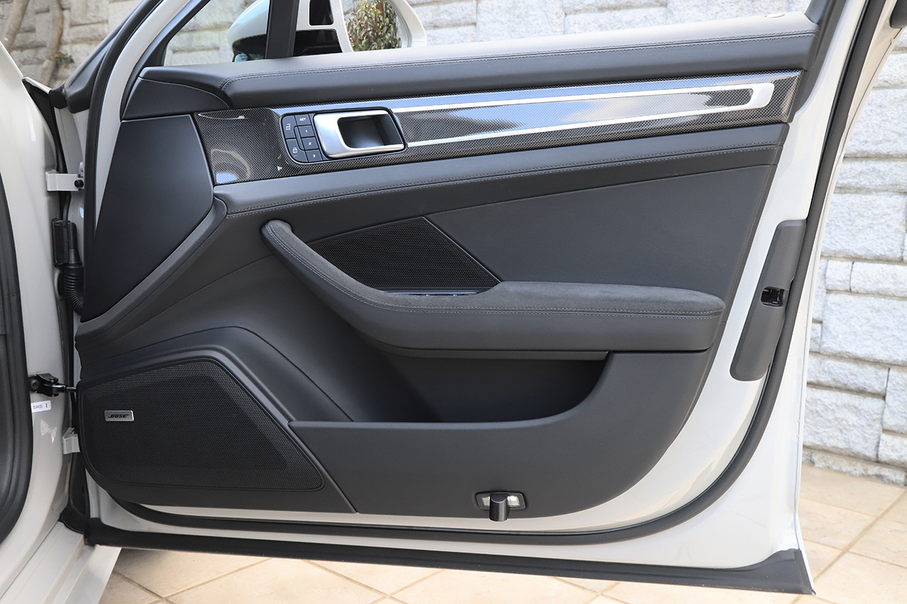 2022 Porsche PANAMERA null