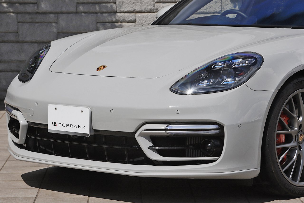 2022 Porsche PANAMERA null