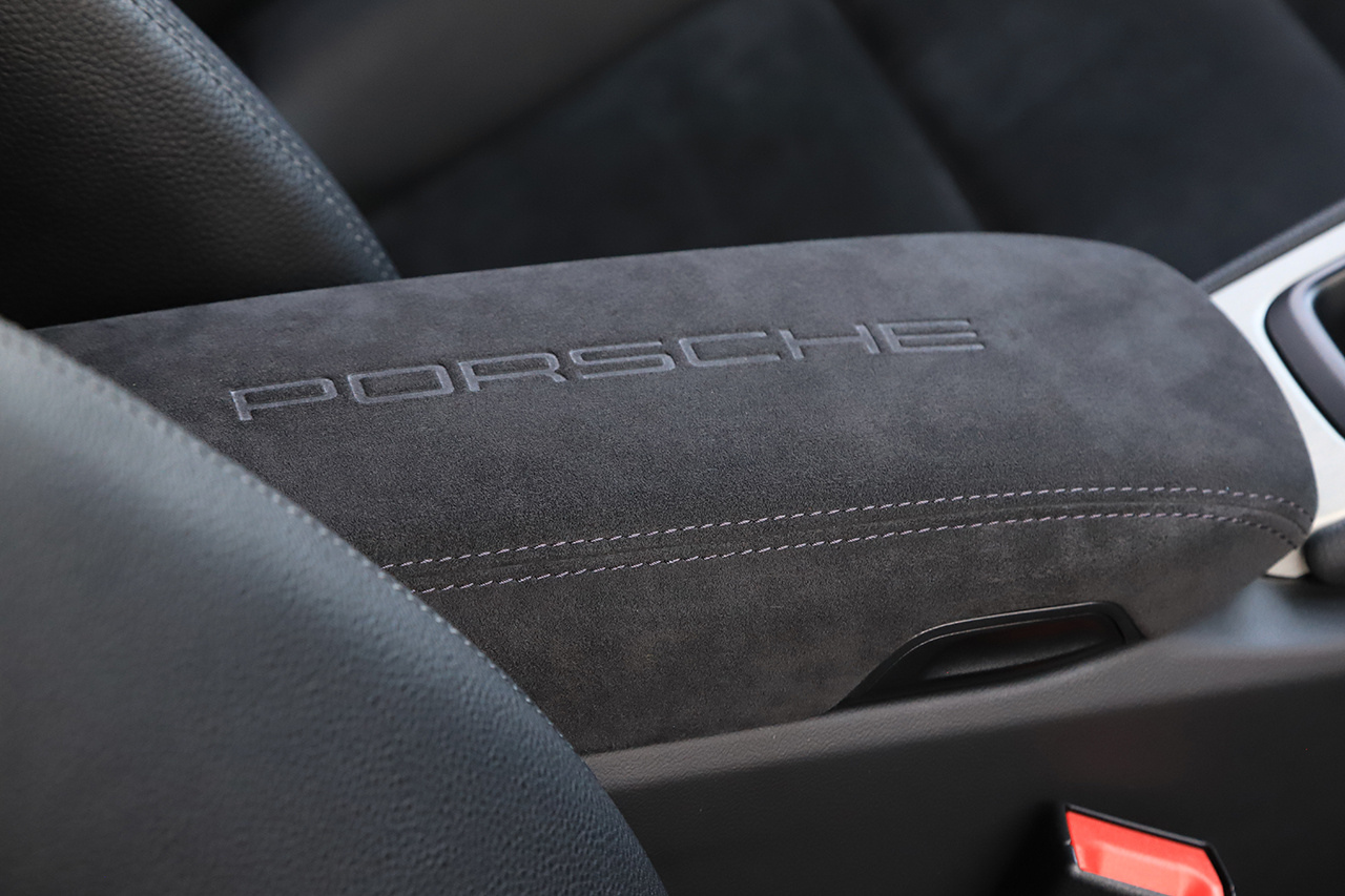 2018 Porsche 718 CAYMAN null