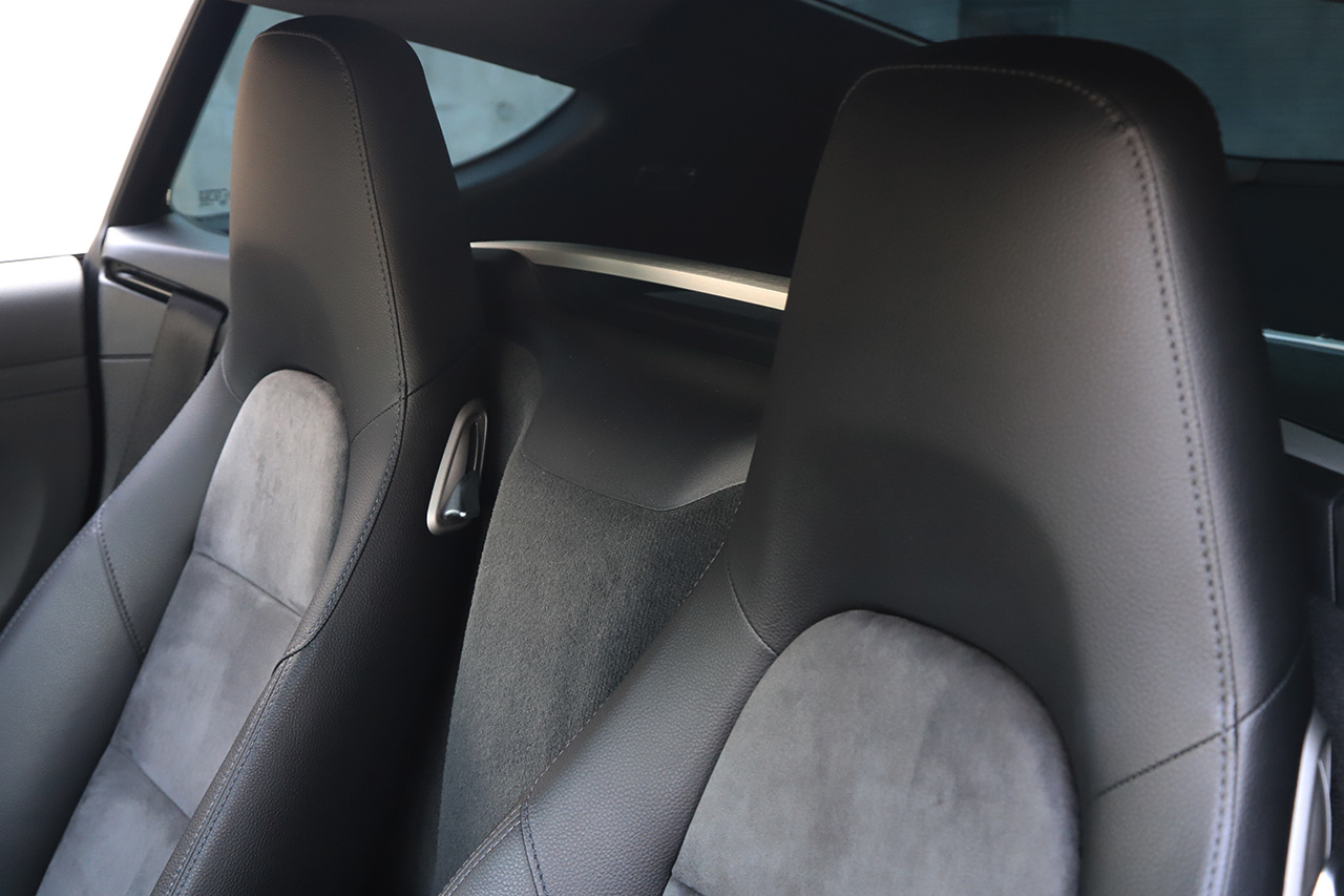 2018 Porsche 718 CAYMAN null